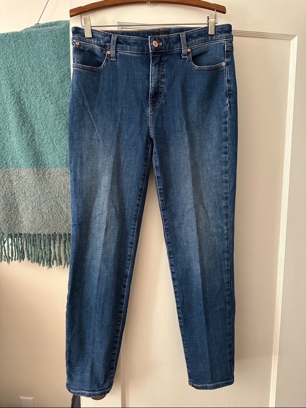 Talbots Classic Mid-Blue Women’s Slim Ankle Jeans 8